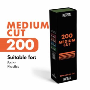 La pasta per pulitura MEDIUM CUT 200 è la Pasta in pani per la Levigatura manuale di materiali plastici.